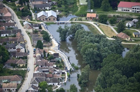 áradás bátán (áradás, árvíz, báta)