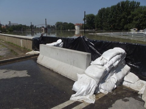 arviz-Gyor(210x140)(1).jpg (árvíz Győr)