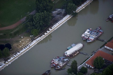 árvíz baján (árvíz, baja, )