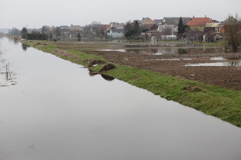 belviz(210x140)(2).jpg (belvíz, árvíz, )