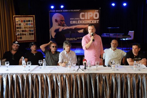 cipő emlékkoncert (cipő emlékkoncert, sziget, gerendai károly, )