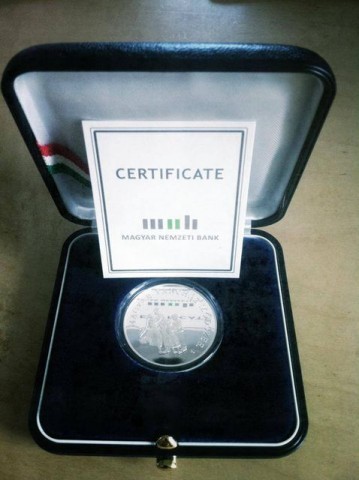 emlékérem ByeAlexnek (ByeAlex, emlékérem, )