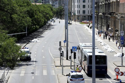 felső rakpart (felső rakpart, )