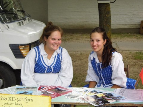 kekto (kektoi, fesztival, lanyok, hagyomany)