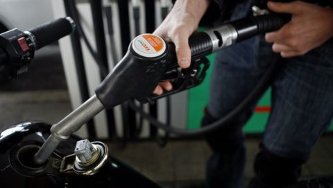 tankolás (tankolás, )