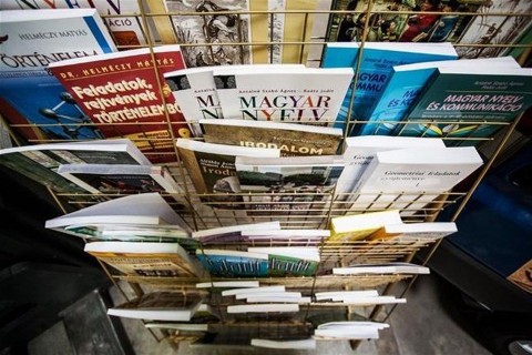 tankonyv(1)(960x640).jpg (tankönyv, )