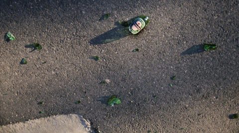 torott-sorosuveg(210x140)(2).jpg (törött sörösüveg)