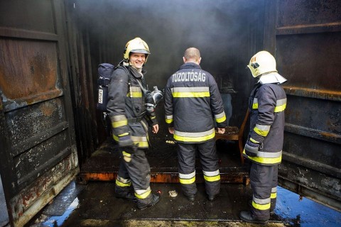 tűzoltó (tűzoltó)