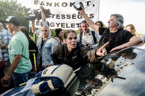 Devizahitel tüntetés (devizahitel tüntetés)