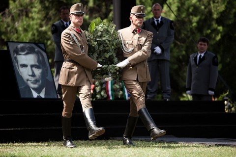 Horn Gyula temetése (horn gyula temetése)