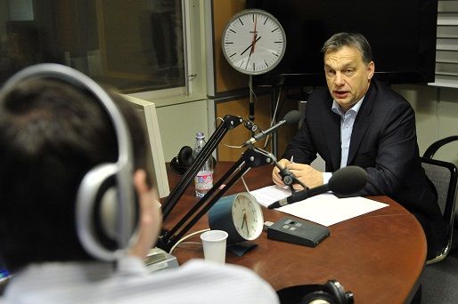 Orban-a-radioban(960x640)(1).jpg (orbán viktor)