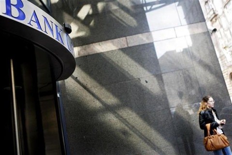 bank(1)(960x640).jpg (bank)