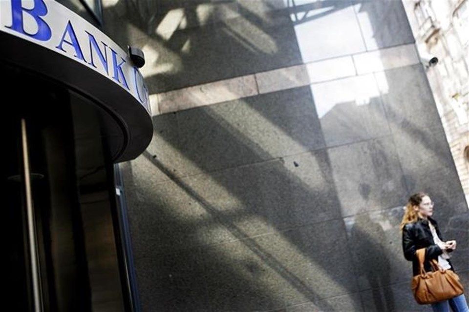 bank(1)(960x640).jpg (bank)