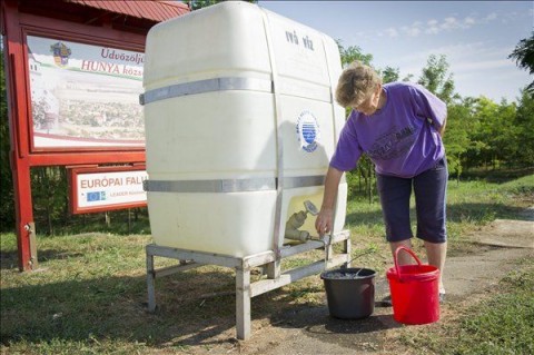 ivóvíz Hunyán (ivóvíz, )