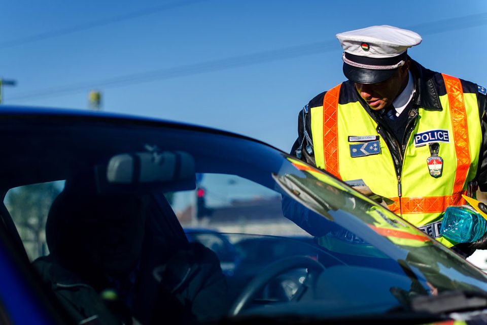 közúti ellenőrzés (közúti ellenőrzés, rendőr, )