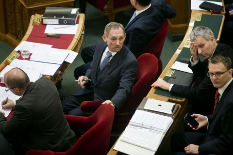 pintér sándor (pintér sándor)