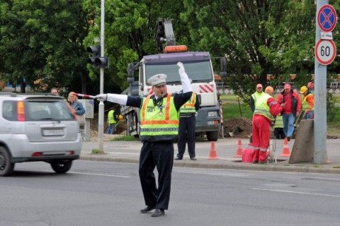 rendőri irányítás (forgalomirányító)