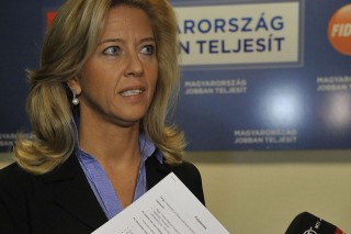 selmeczi gabriella (selmeczi gabriella, )