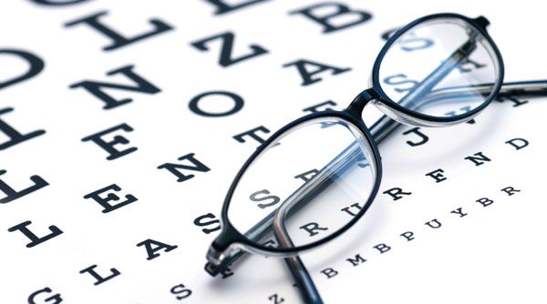 szemünk egészsége (szemész, szemüveg,)