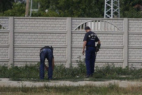 szigetszentmiklosi-lovoldozes(1)(960x640).jpg (szigetszentmiklósi mészárlás, )