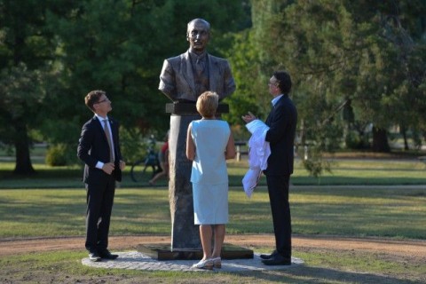 szoboravató (szoboravató, csitáry g. emil, )