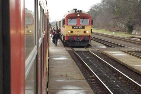 vonat(1)(960x640).jpg (vonat)