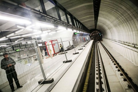 4-es metró (4-es metró)