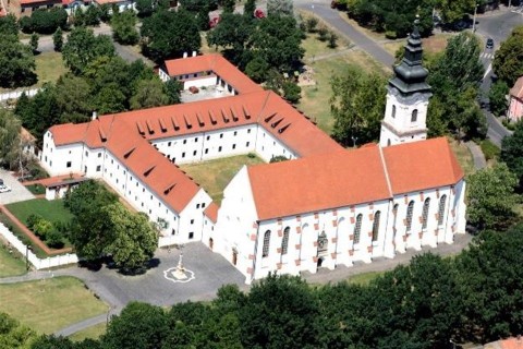 Alsovarosi-ferences-apatsag(960x640).jpg (Alsóvárosi ferences apátság)