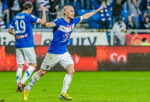 Lovrencsics Gergő (lovrencsics gergő, )