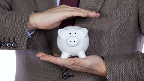 Még mindig visszafogják a vállalkozások a beruházásokat (vállalkozás, persely, vállalkozó,)