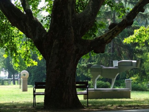 almádi (szoborpark)