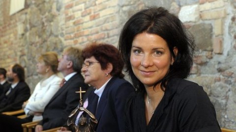 egerszegi krisztina (egerszegi krisztina)