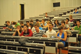 egyetem-corvinus (felsőoktatás, )