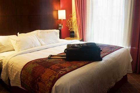 hotel-borond(210x140)(1).jpg (hotel, bőrönd, )