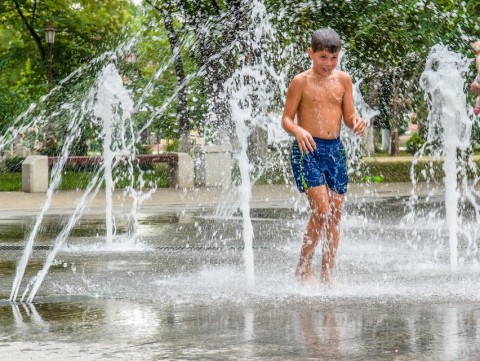 időjárás (időjárás, meleg, napsütés)