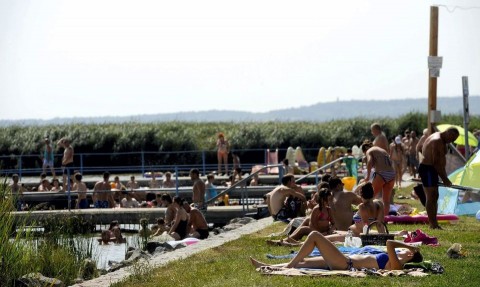 kanikula(210x140)(3).jpg (kánikula)