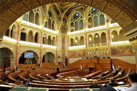 országgyűlés (ingyenes, )