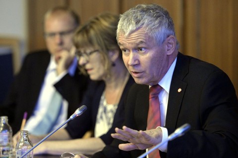 polt péter (polt péter, )