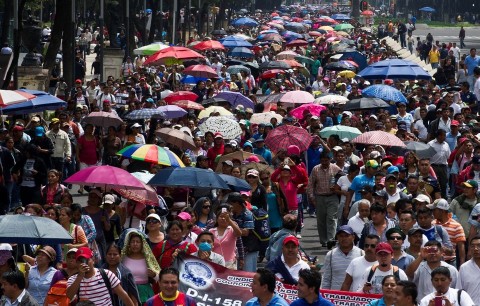 tanártüntetés Mexikóban (tanár, tüntetés, mexikó)