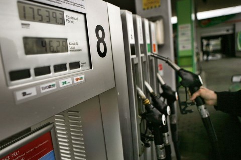 tankolas(960x640)(3).jpg (tankolás, )