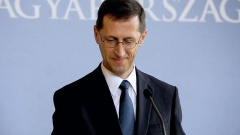 varga-mihaly(210x140)(1).jpg (varga mihály, )