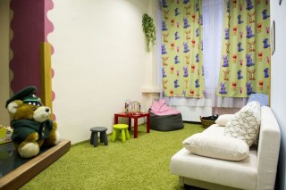 Gyermekbarát meghallgató szoba Dunakeszin (rendőrség, dunakeszi, meghallgató szoba, )