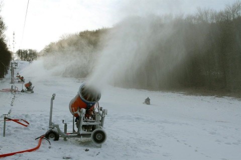 Hoagyu(960x640).jpg (hóágyú, sípálya, )