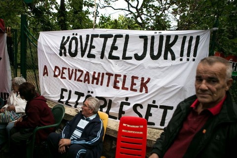 devizahitelesek tüntetése (devizahitelesek, )