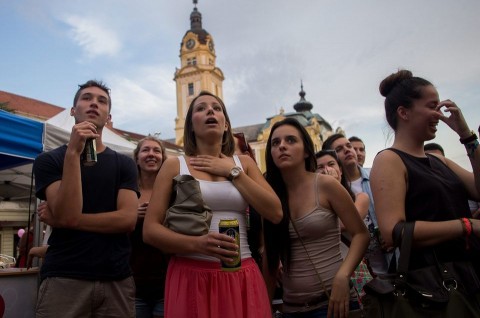 felvételi (felvételi)