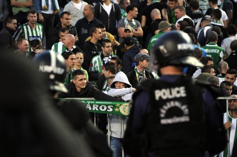 ferencvaros-szurkolok(1)(210x140)(1).jpg (ferencvárosi tc)