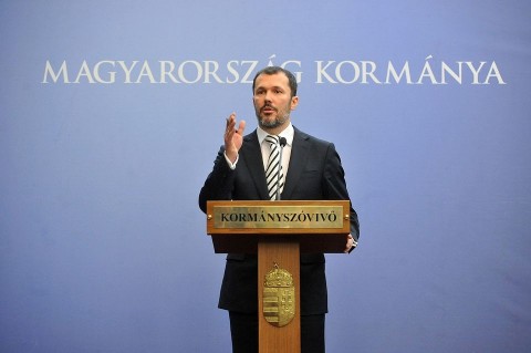 giró-szász andrás (giró-szász andrás, kormányszóvivő)