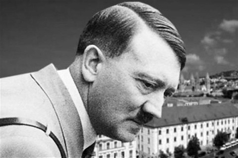 hitler(2)(960x640).jpg (hitler)