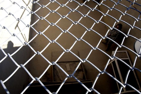 iraki-borton(960x640)(1).jpg (iraki börtön, rács, )