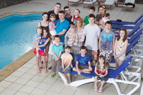 nagycsalád (nagycsalád)